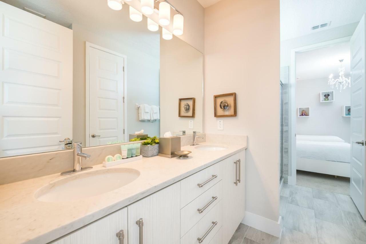 Beautiful Home Near Disney By Rentyl With Private Pool, Themed Rooms, Pool Table & Resort Amenities - 140B Orlando Kültér fotó
